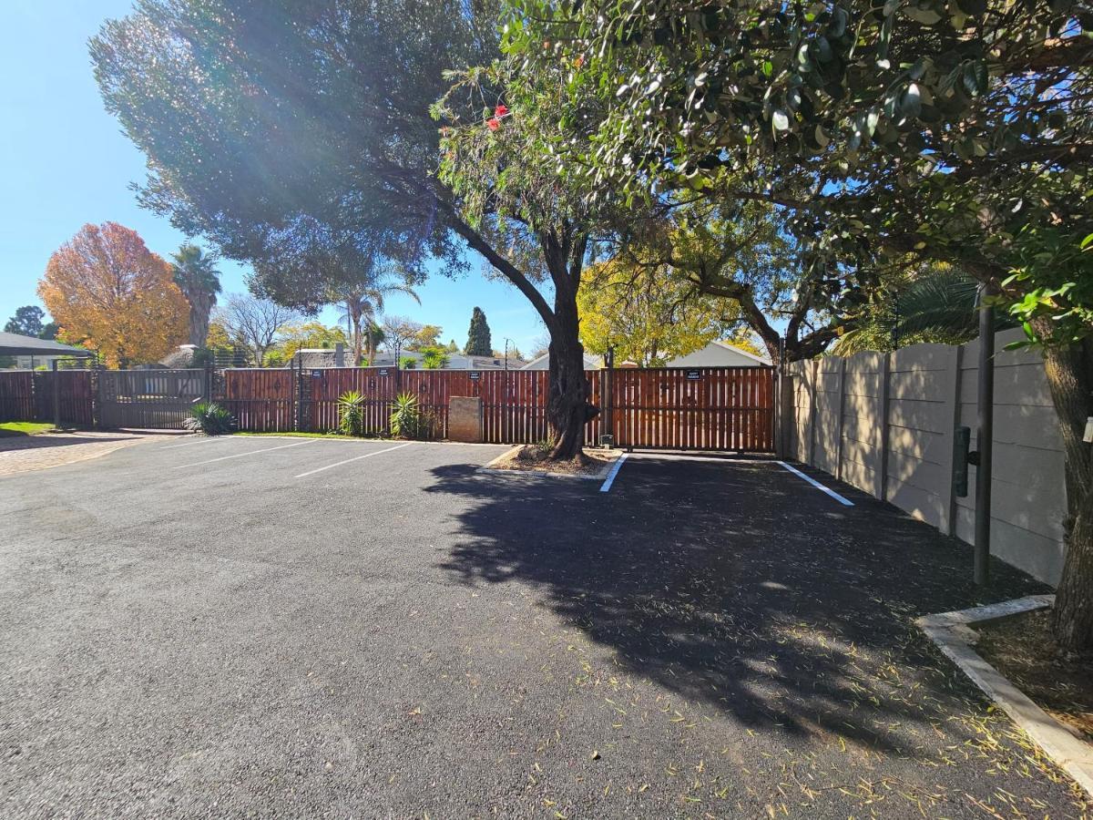 אלברטון Bosveld In Die Stad 2 Guesthouse מראה חיצוני תמונה