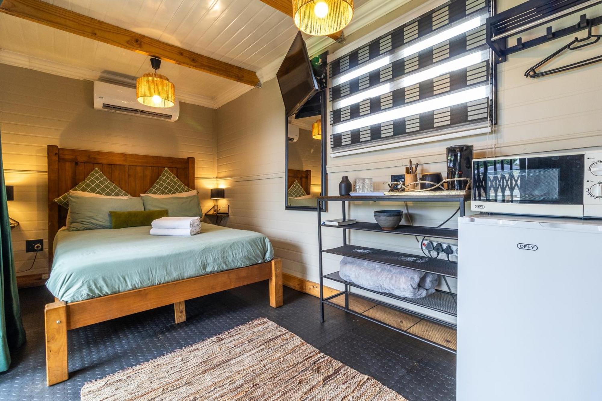 אלברטון Bosveld In Die Stad 2 Guesthouse מראה חיצוני תמונה